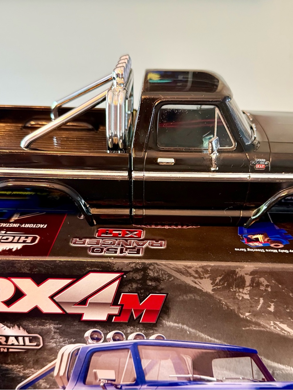 TRX-4M F-150 Ranger XLT RC Truck Kit - Black - Picture 3 of 4
